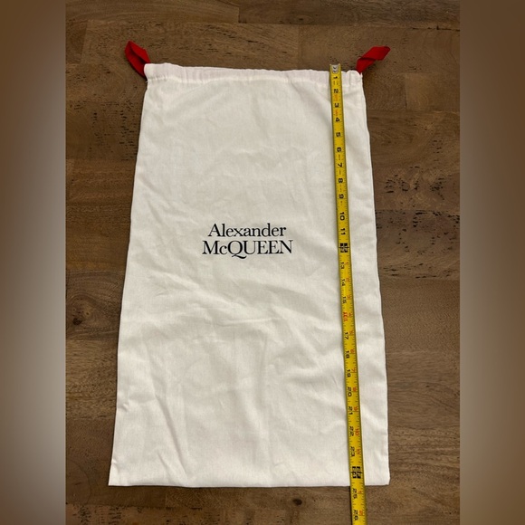 Alexander McQueen extra large dust bag - Picture 2 of 4